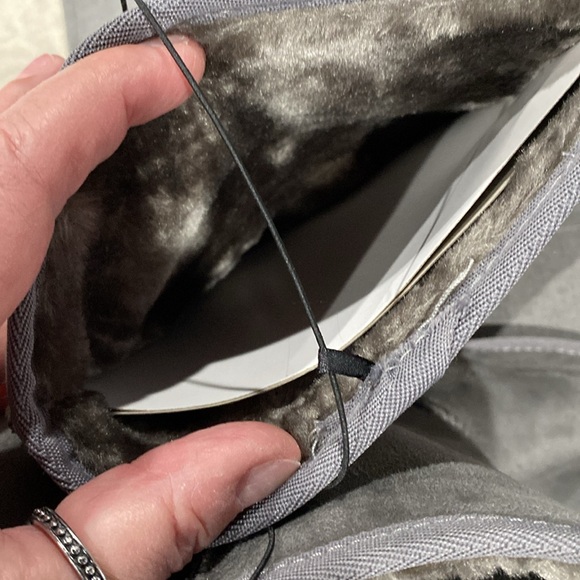 NWT Arizona Jean Co suede winter boots, gray, size 9 - Picture 5 of 7